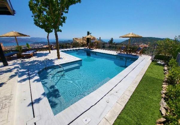 "Stergiou Luxury Apartments" Με Κοινη Πισινα Saronida المظهر الخارجي الصورة